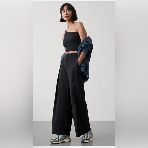 Athleta Pants - Athleta Pinnacle High Rise Cargo Trousers NWT in Black